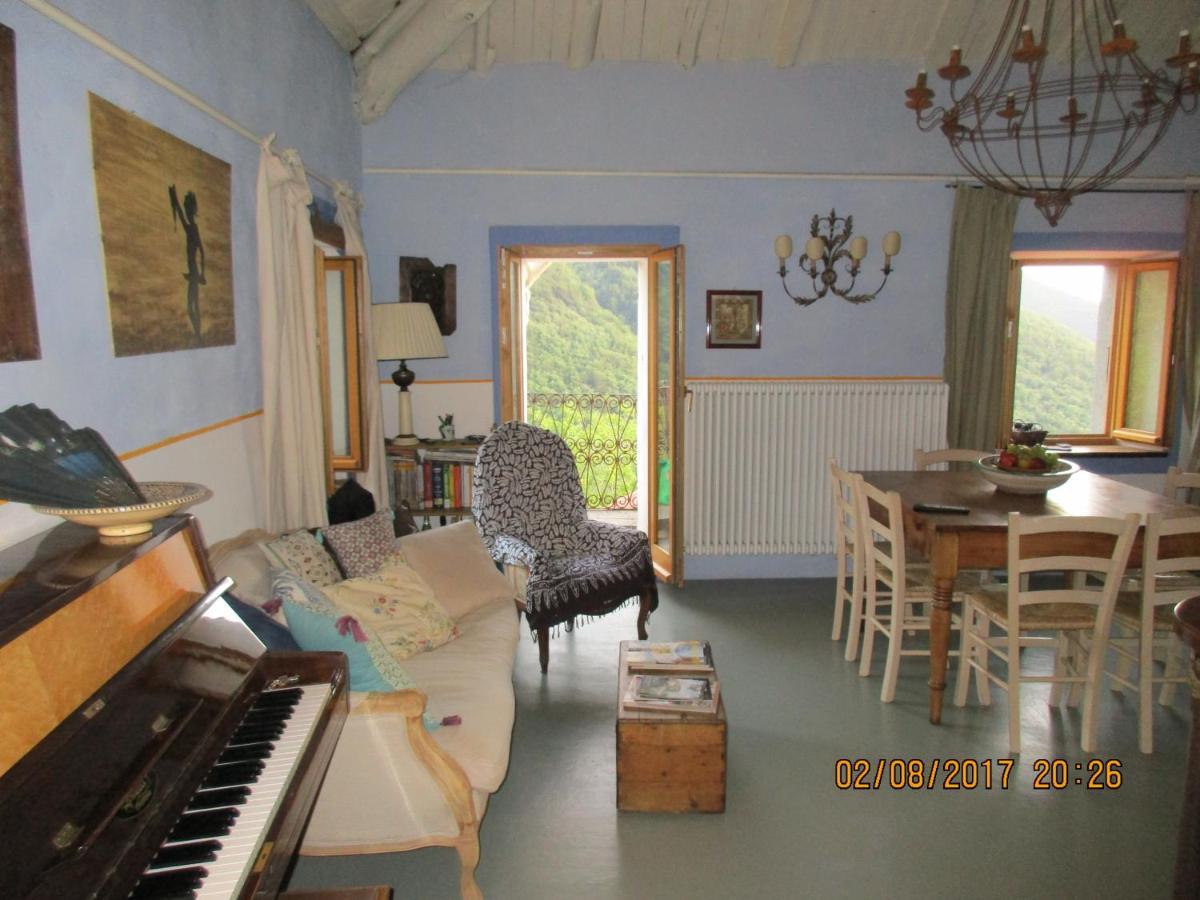 Viandanti, Artisti E Sognatori Bed & Breakfast Comano  Dış mekan fotoğraf