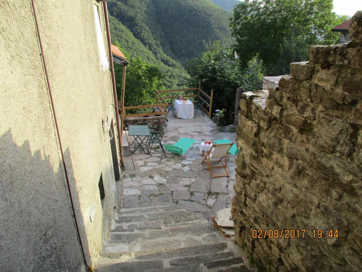 Viandanti, Artisti E Sognatori Bed & Breakfast Comano  Dış mekan fotoğraf